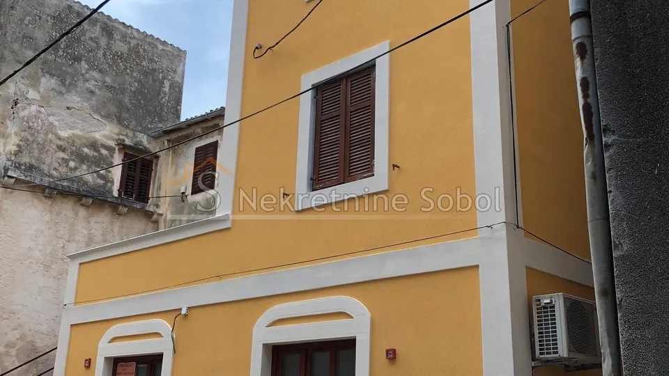 mali lošinj - poslovno stambena, 250 m2 prodaja - slika 2