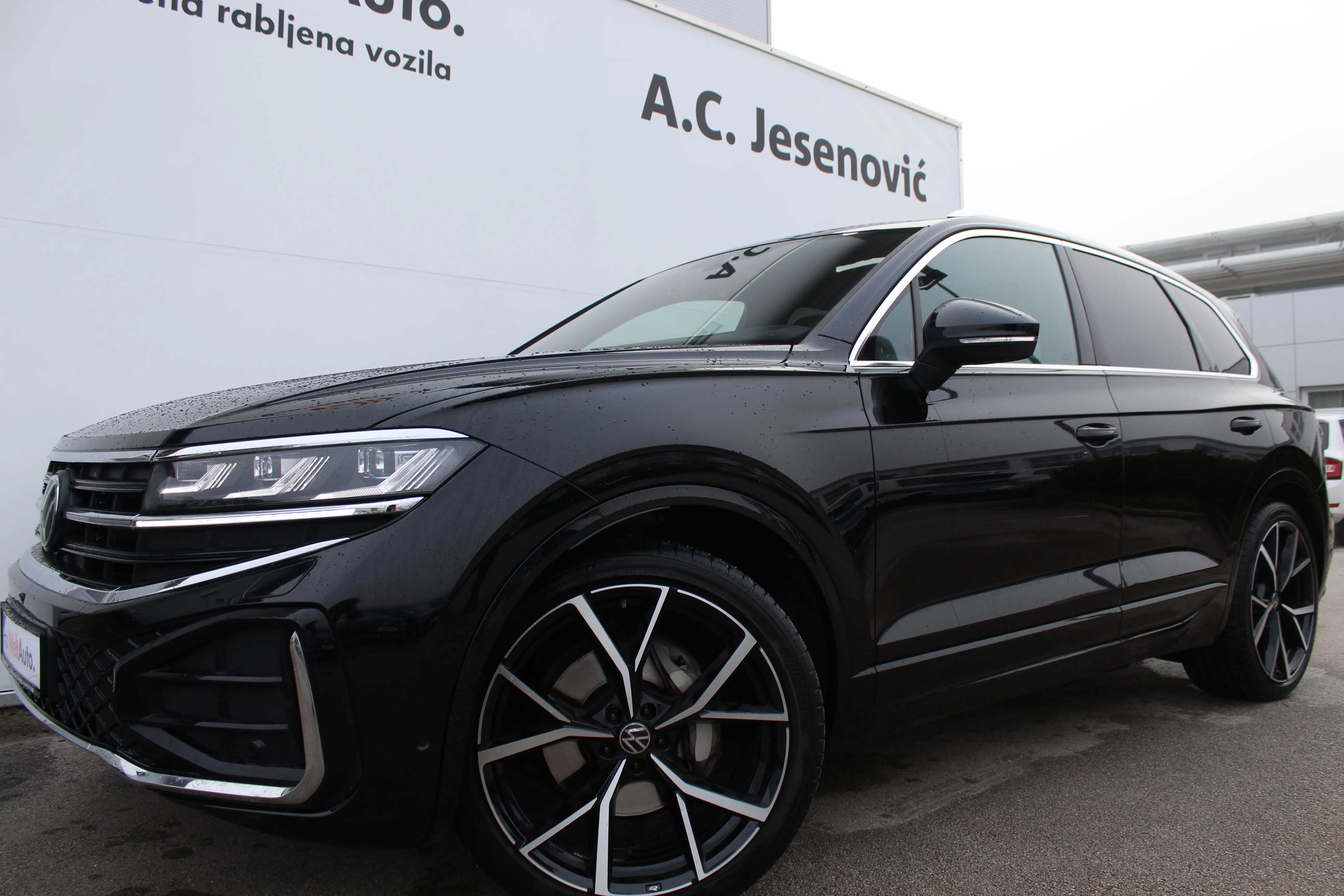 13071 volkswagen touareg pa 3.0 v6 tdi 4m r-line - slika 7