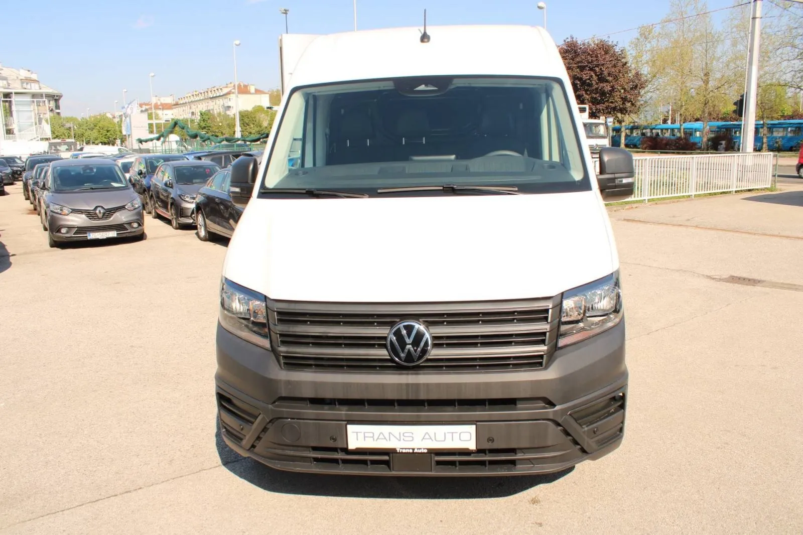 vw crafter 2.0 tdi l3h3 140ks *kamera*, 2024 god. - slika 2