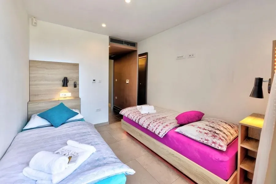 vila na prodaju - korčula - slika 21