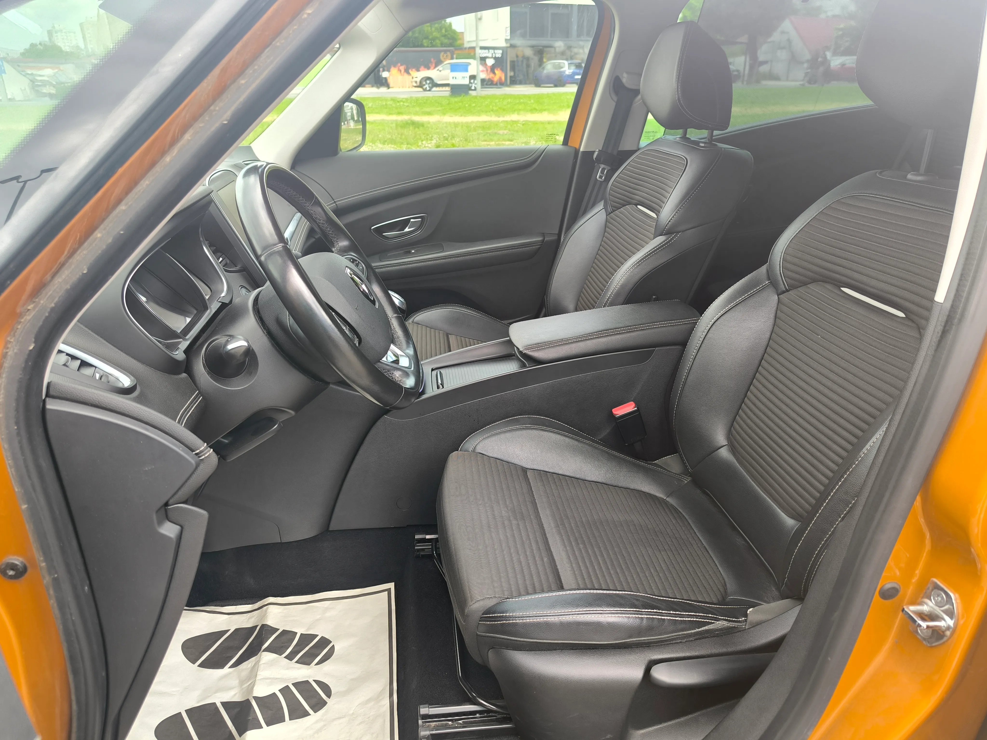 renault scenic dci 120 ,intens, full led, kamera, top stanje - slika 18