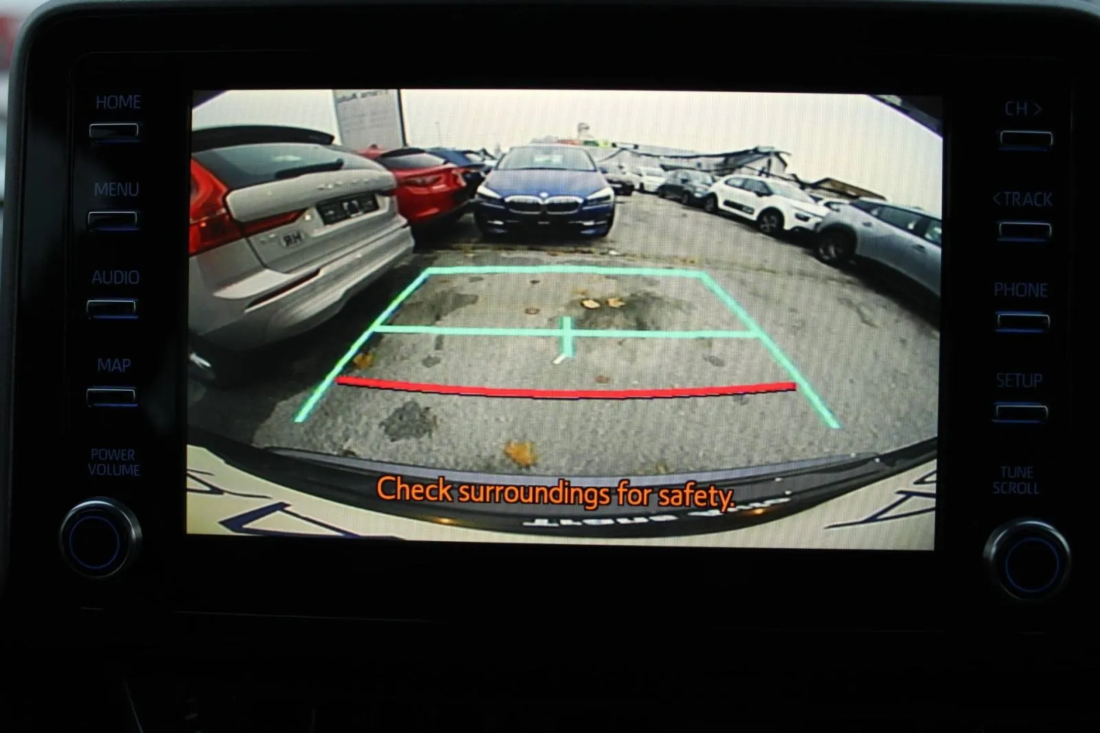 toyota c-hr 1.8 hybrid automatik *led, navigacija, kamera* - slika 11