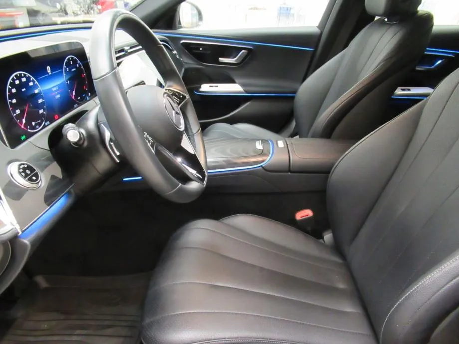 mercedes-benz e-klasa 220 d avantgarde - slika 17