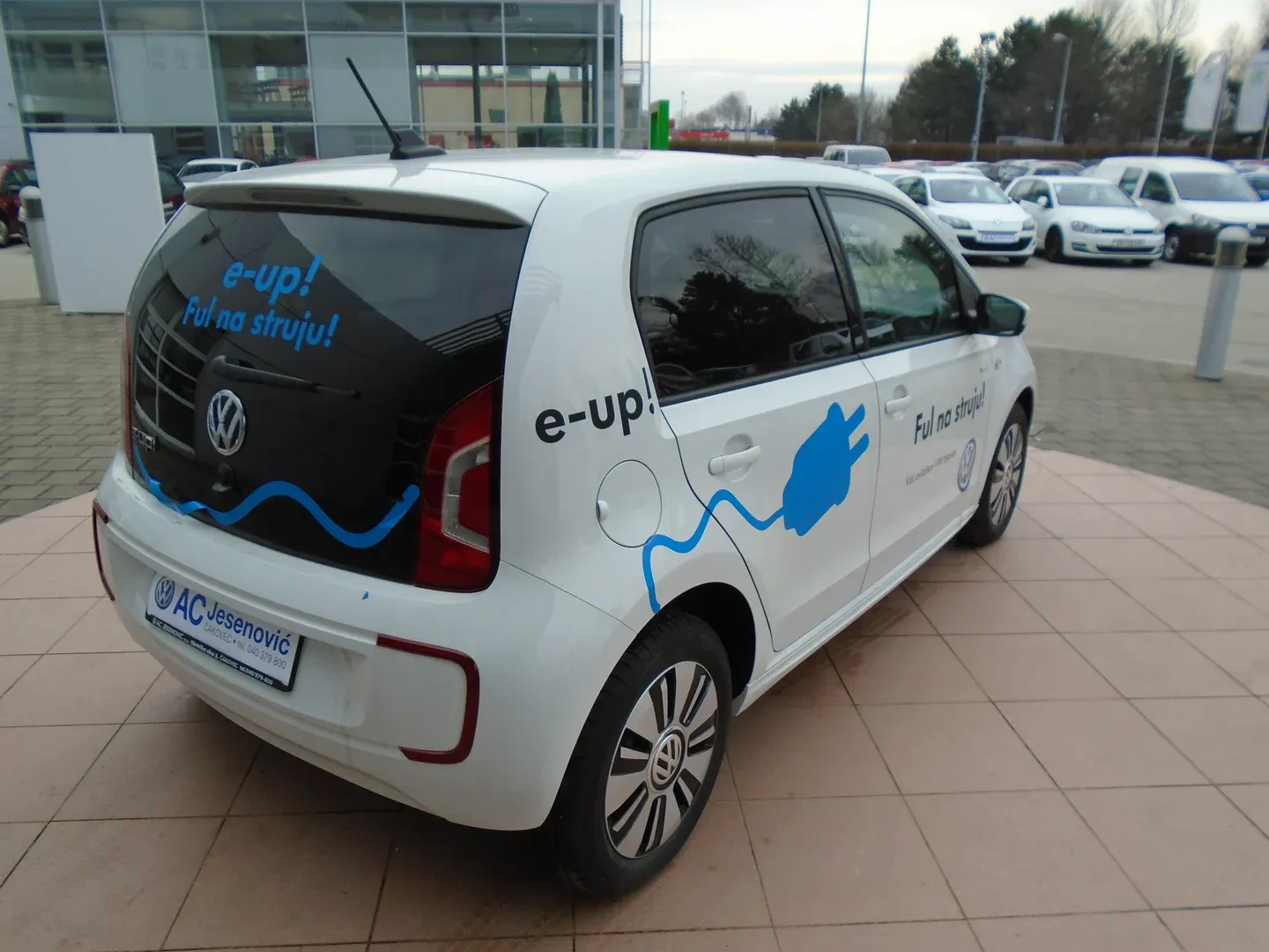 02758 volkswagen up! e-up! - slika 5