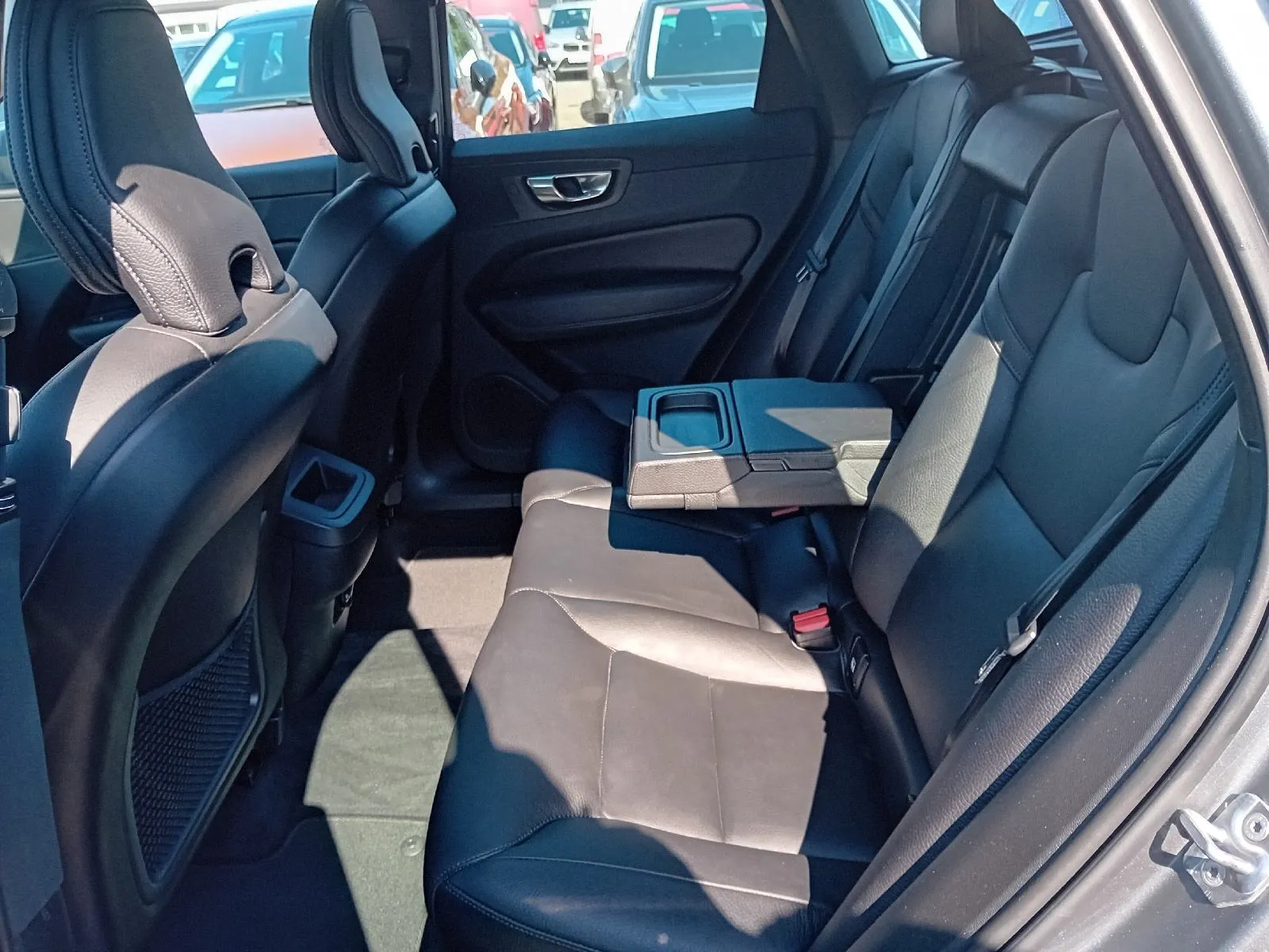 volvo xc60 d3 ,do 2 godine jamstva,u sustavu pdv-a. - slika 16