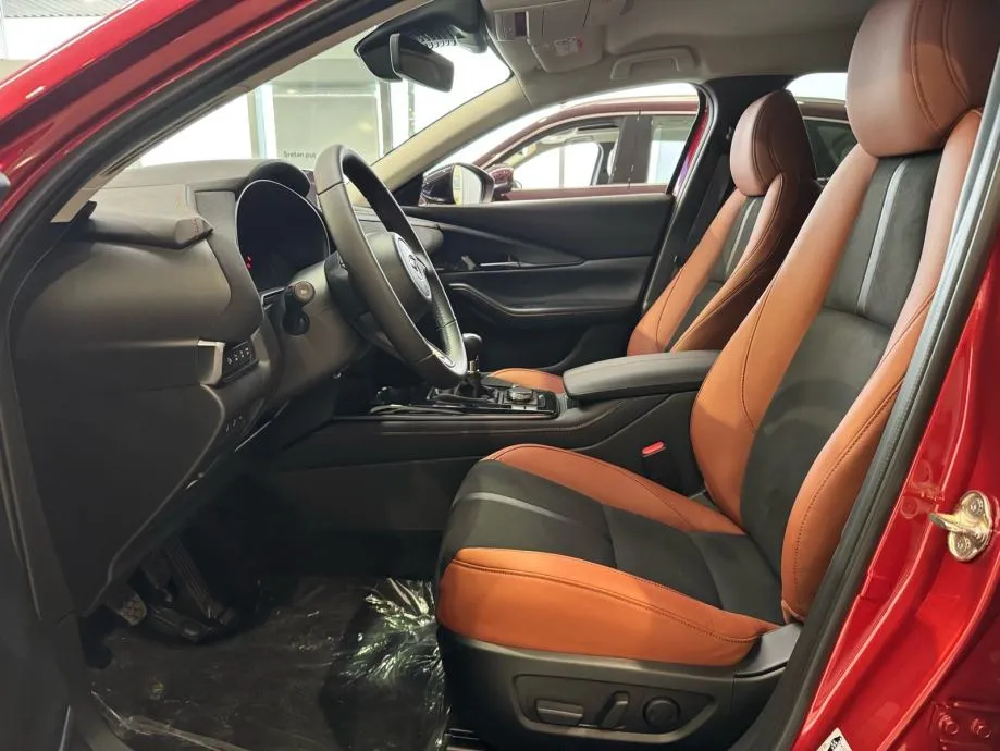 mazda cx-30 e-skyactive g 140 nagisa - slika 4
