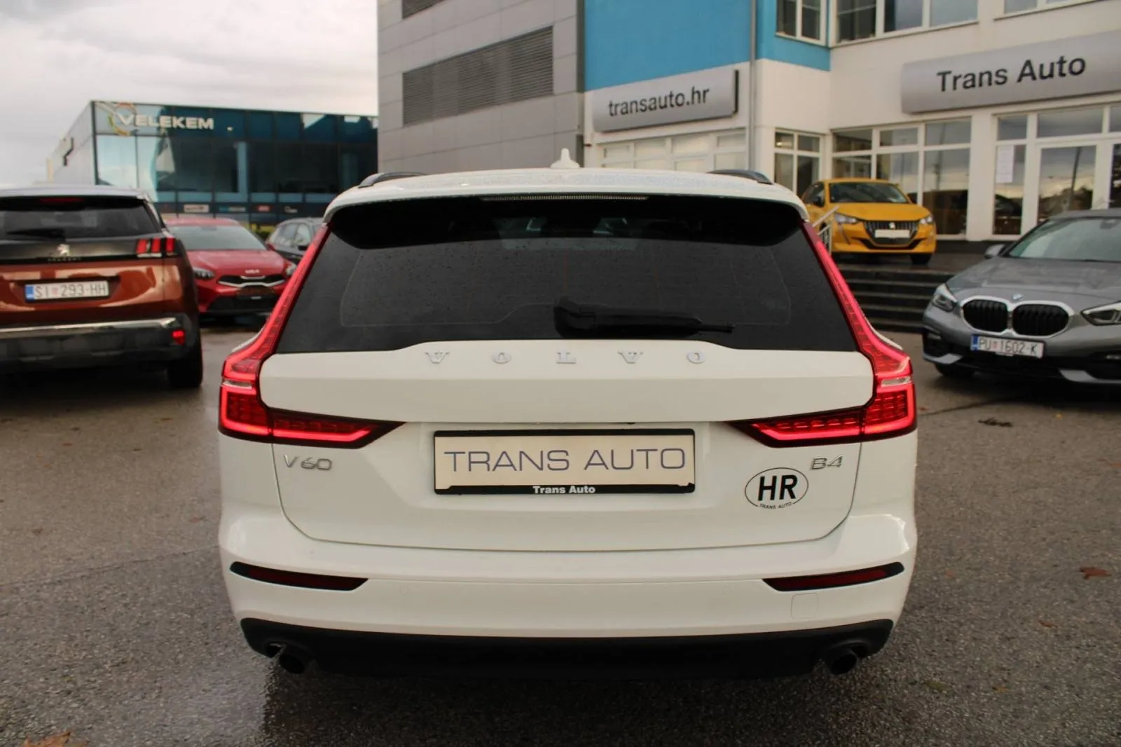 volvo v60 2.0d b4 automatik *led, navigacija, kamera* - slika 9