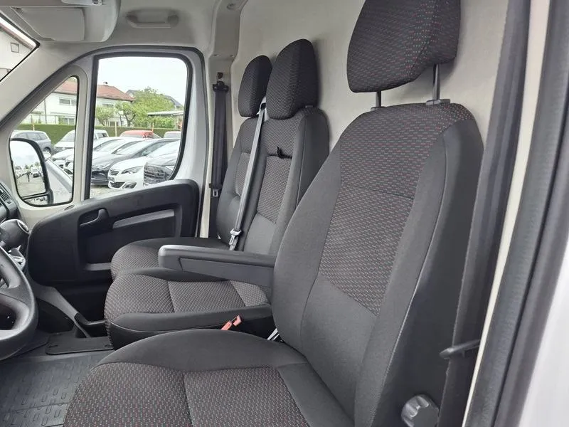 peugeot boxer 2.2 hdi*140ks*klima*navigacija*park.kamera* - slika 11