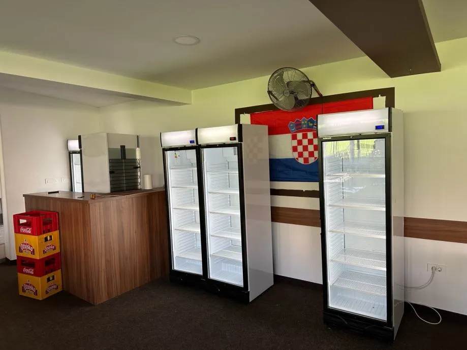 najam stolica, pivski set, suncobrani,catering oprema - slika 7