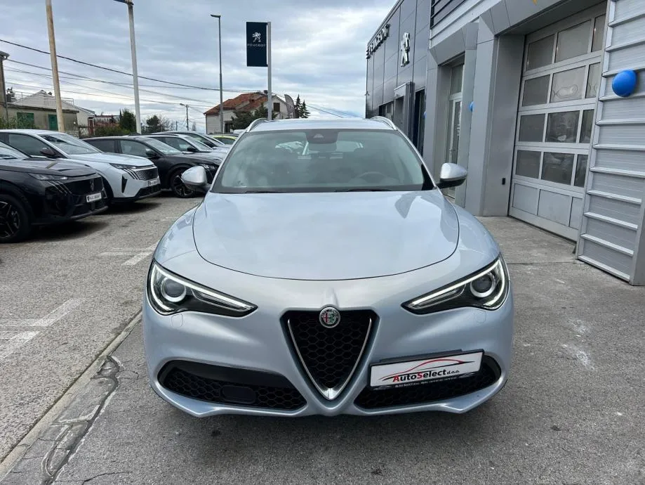 alfa romeo stelvio 2,2 jtd - 2021 - 4x4 - 145.000km - reg 1 god !!! - slika 3