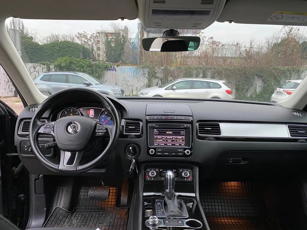 vw touareg v6 tdi bmt 4 motion automatik, 1. vlasnik, 4 x garancija! - slika 18