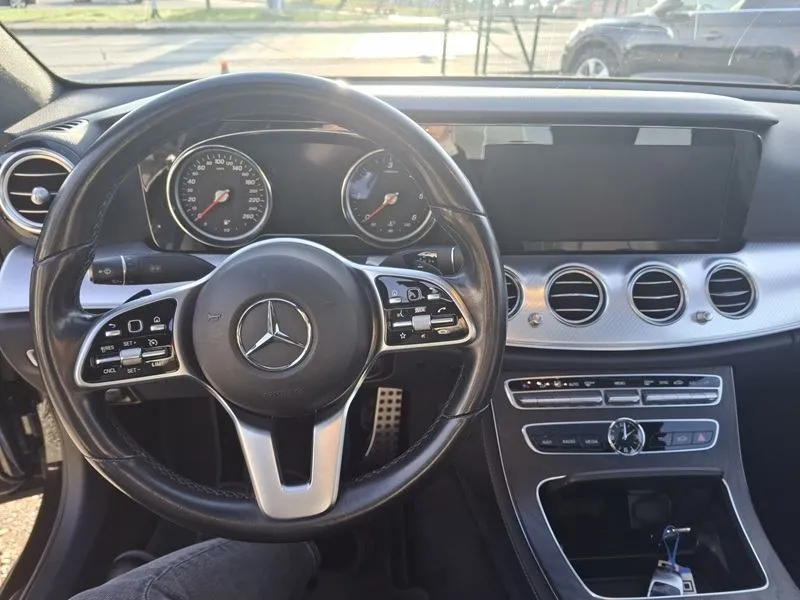 mercedes-benz e-klasa 300 d*245ks*climatronic*navigacija*park.kamera* - slika 18
