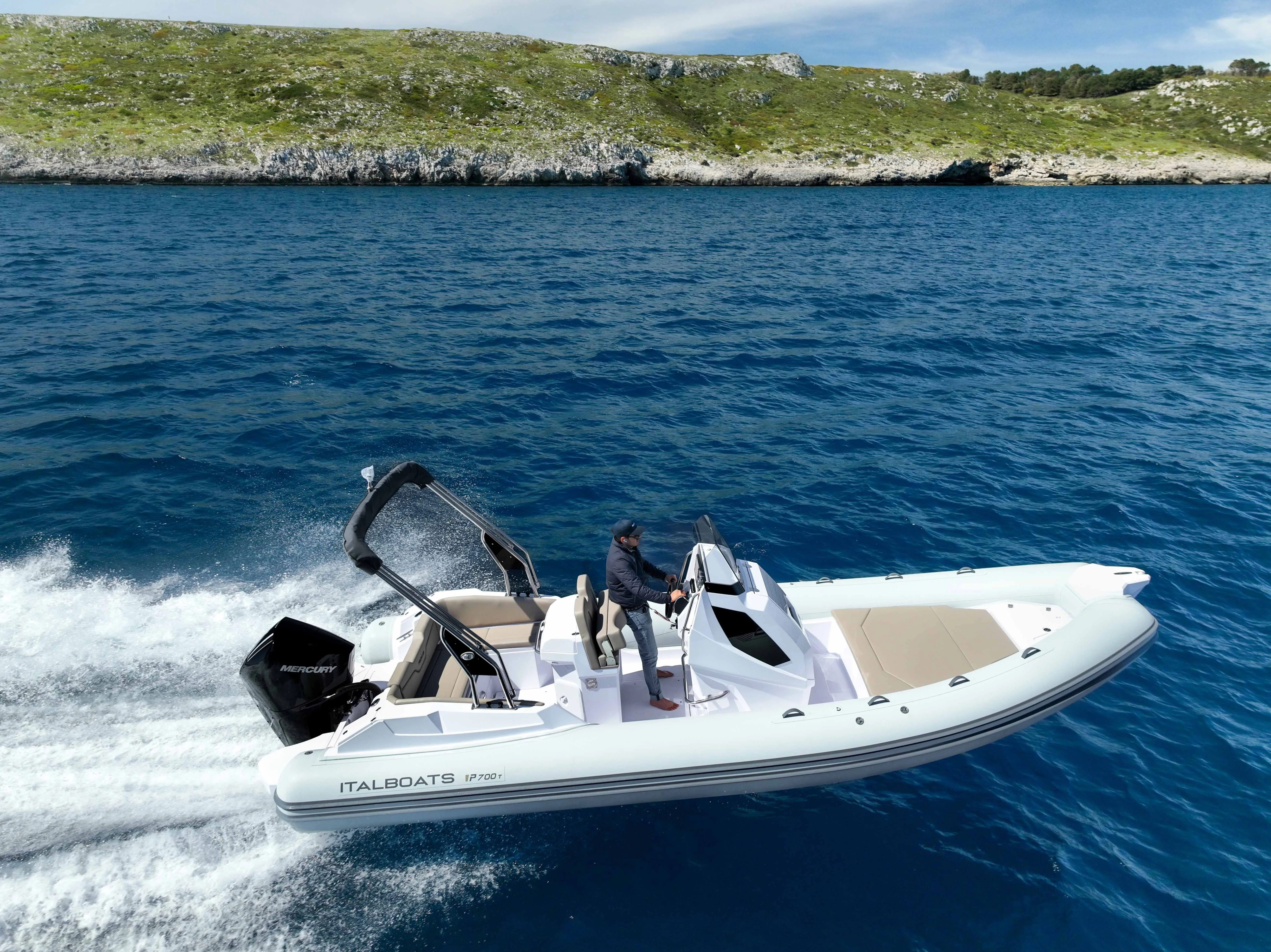 najam broda - italboats predator 700t - 250 ks (2025.) - slika 3