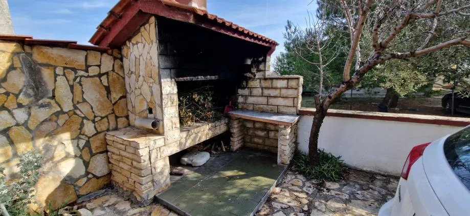 vir, kuća s 4 apartmana(182m2), 150 metara do plaže - slika 11