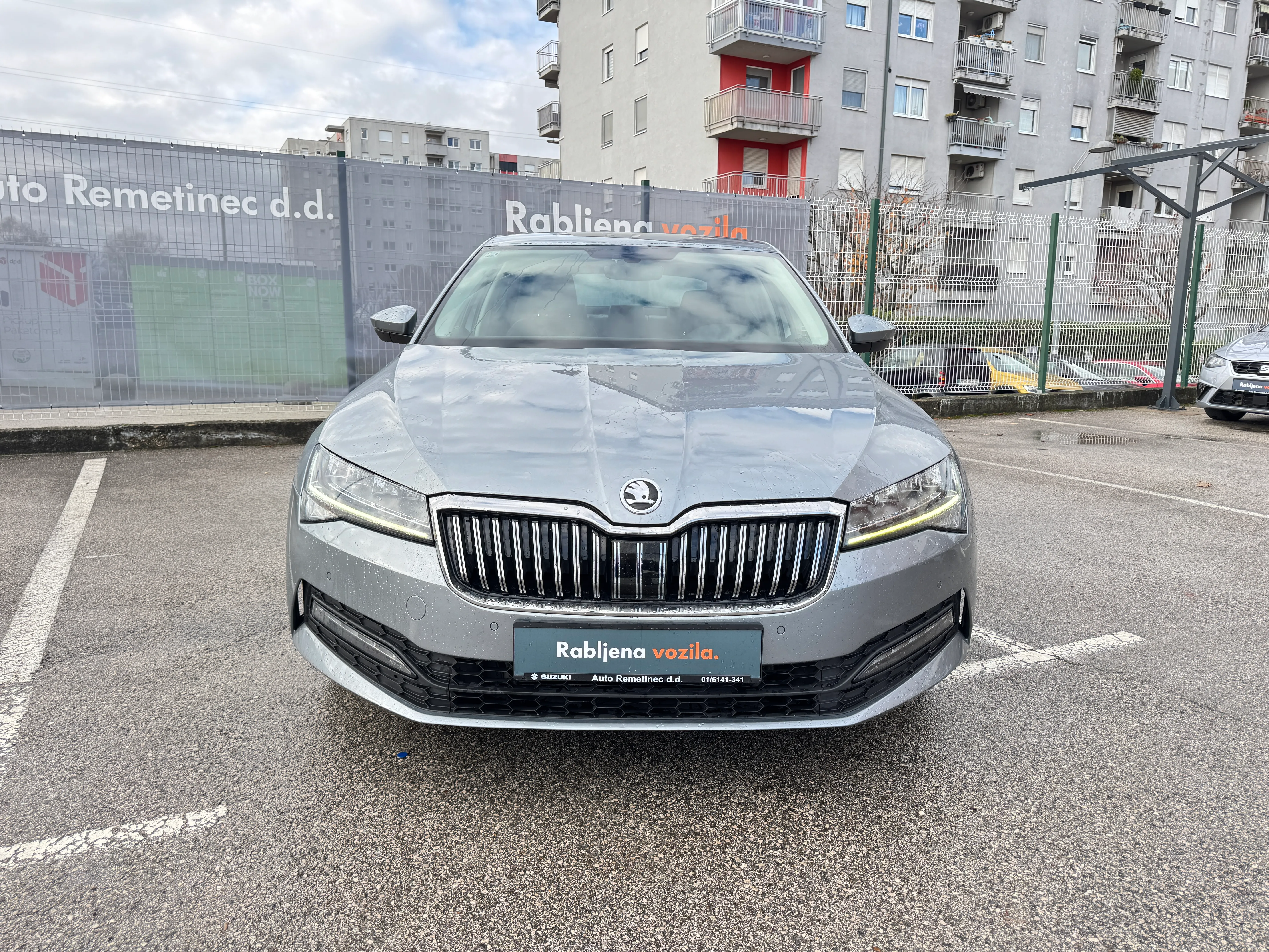 škoda superb 2,0 tdi dsg business - slika 2