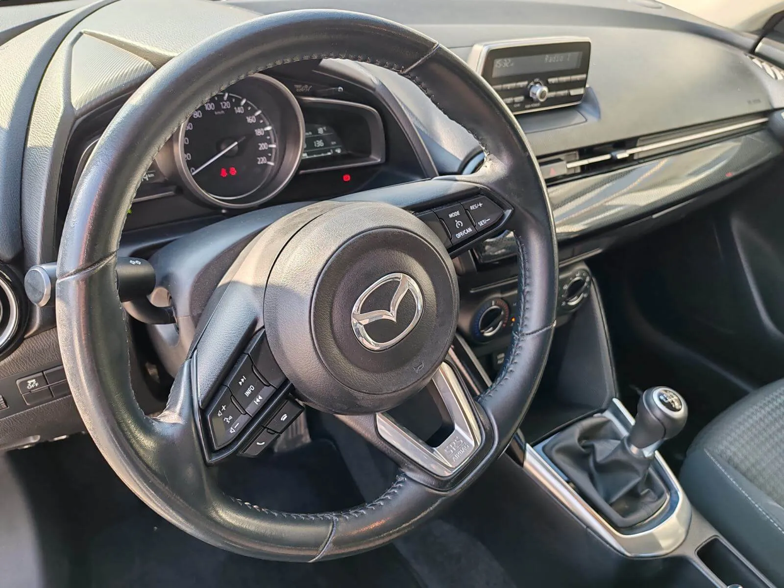 mazda 2 g75 - slika 8