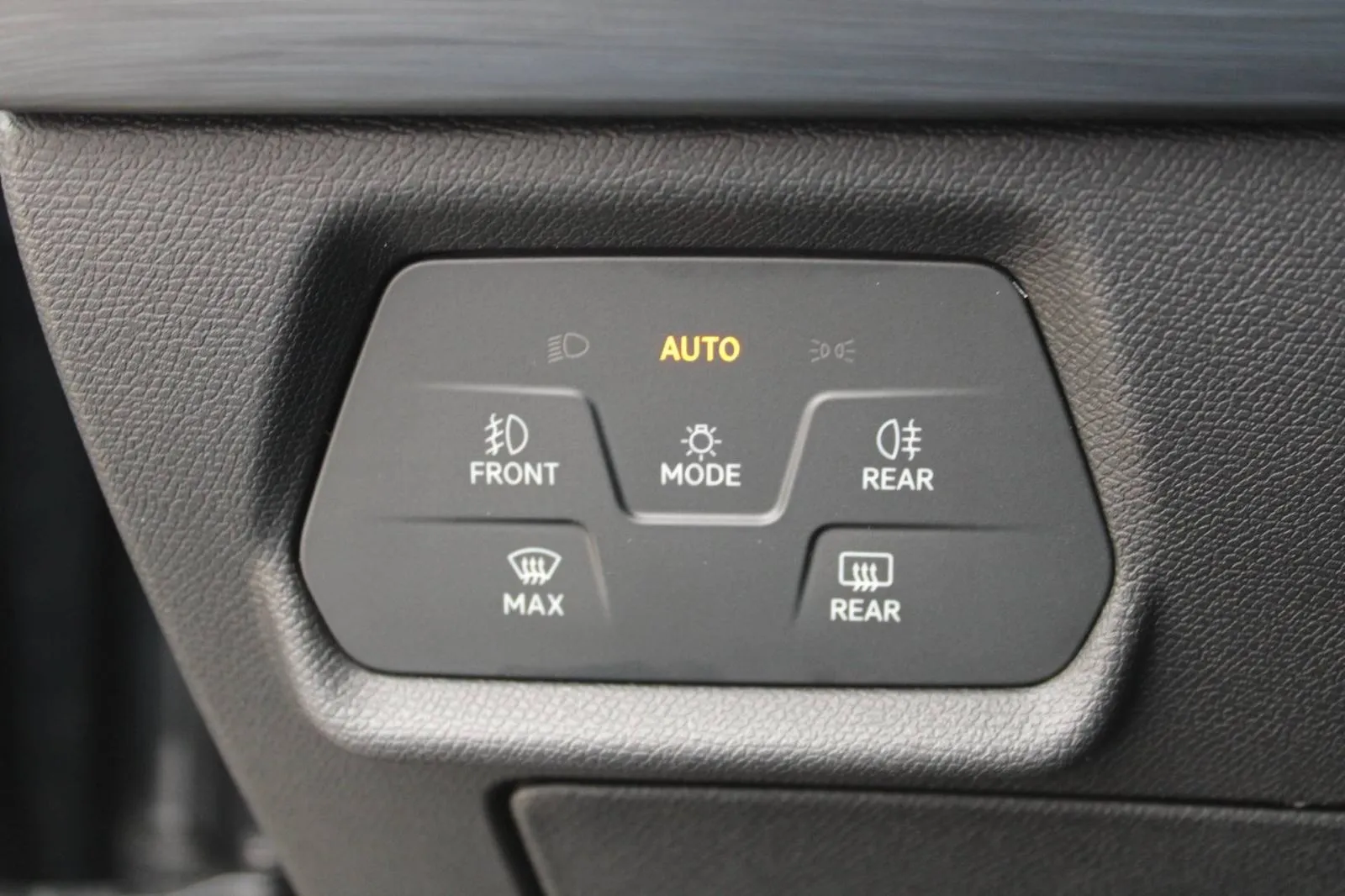 cupra formentor 1.4 e-hybrid dsg *led, navigacija, kamera* - slika 15
