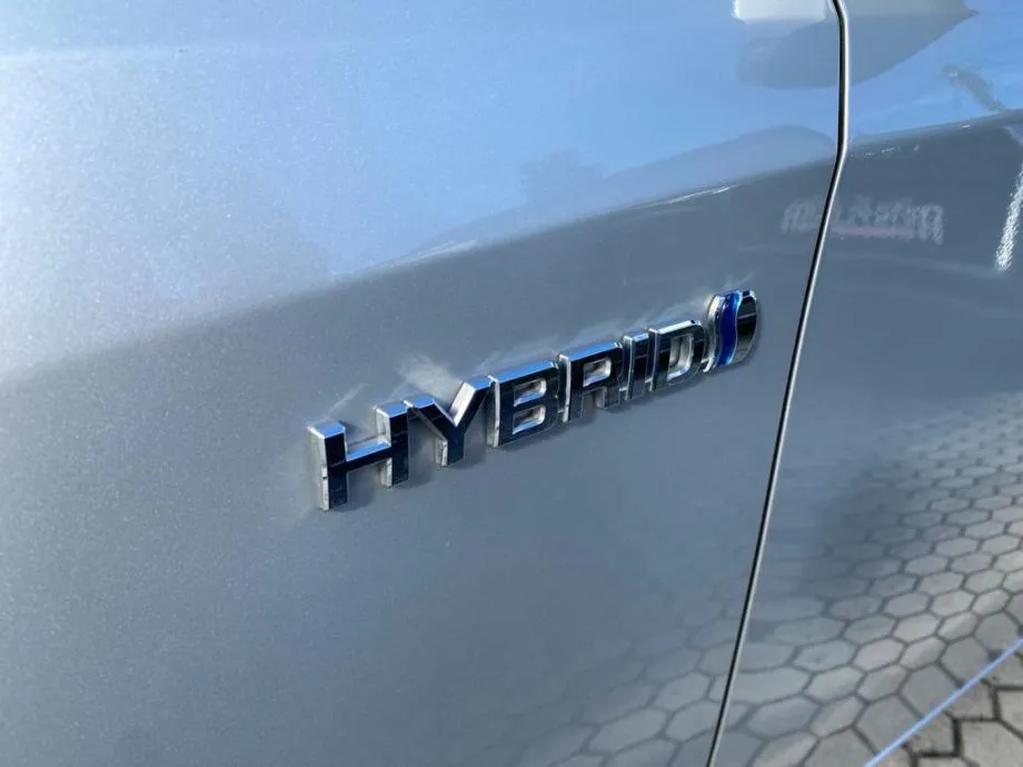 toyota auris touring 1,8 hybrid, navi, tempomat, 4x garancija!!! - slika 11