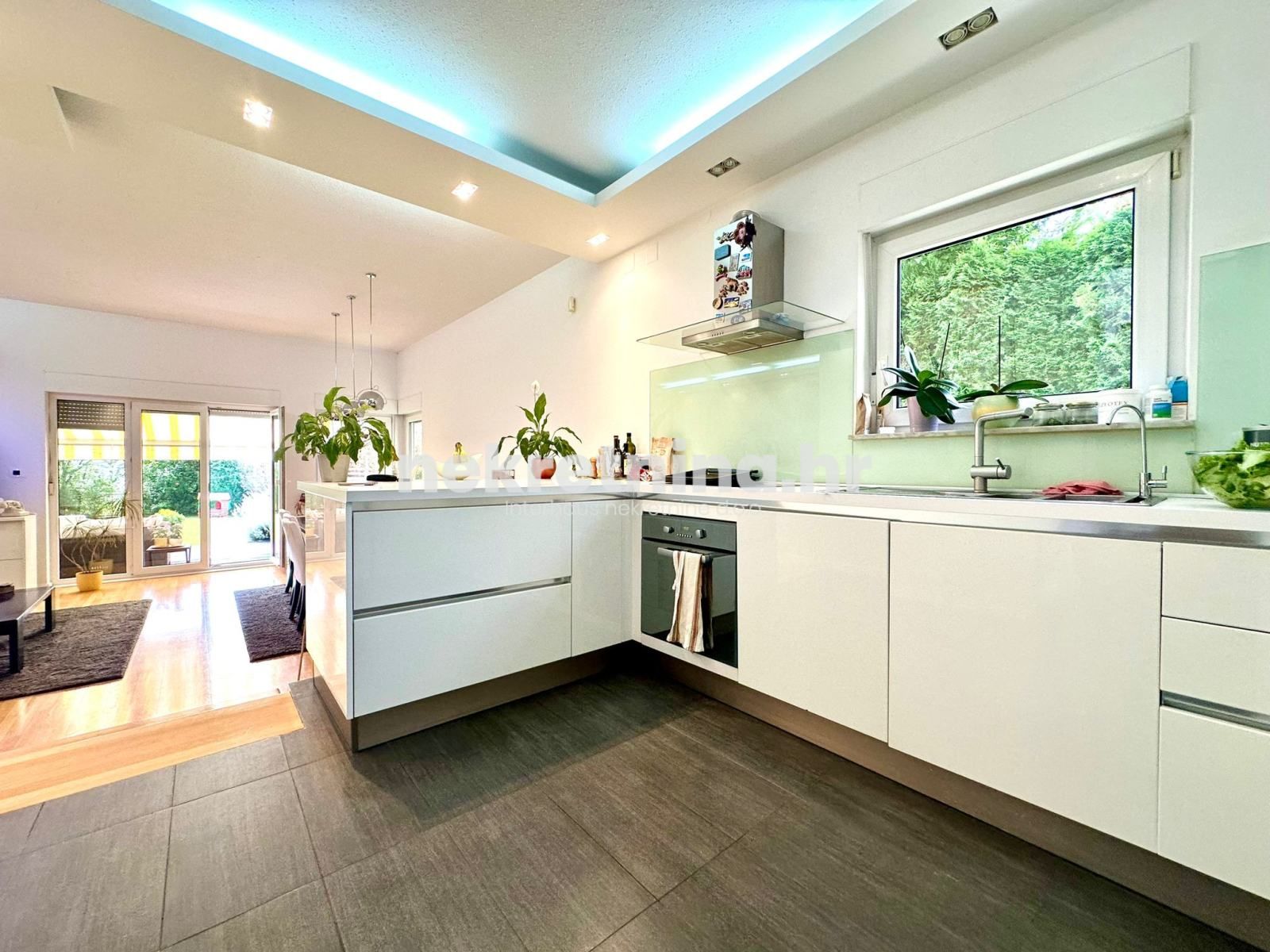 prodaja - kuća: maksimir, bukovac, 230.00 m2 (prodaja) - slika 12