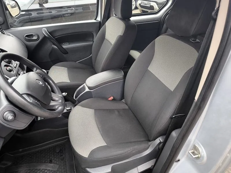 renault kangoo 1.5 dci*95ks*maxi*5sjedala*klima*navigacija* - slika 12