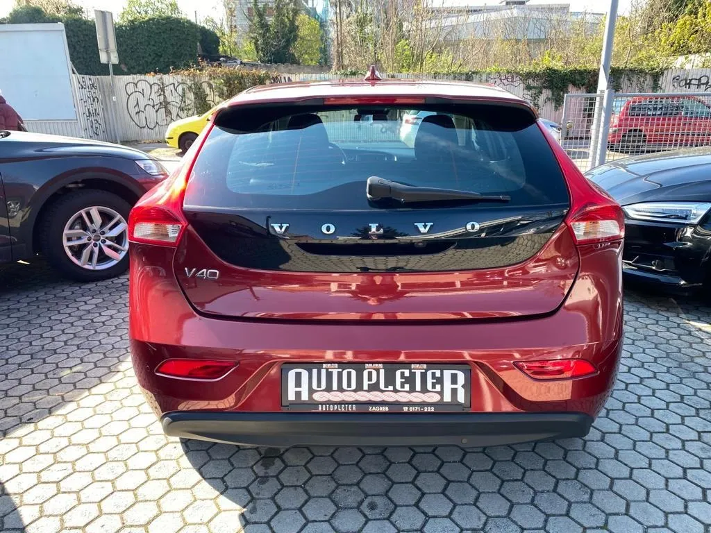 volvo v40 2.0 d kinetic, navi, park kamera, 4x garancija! - slika 2