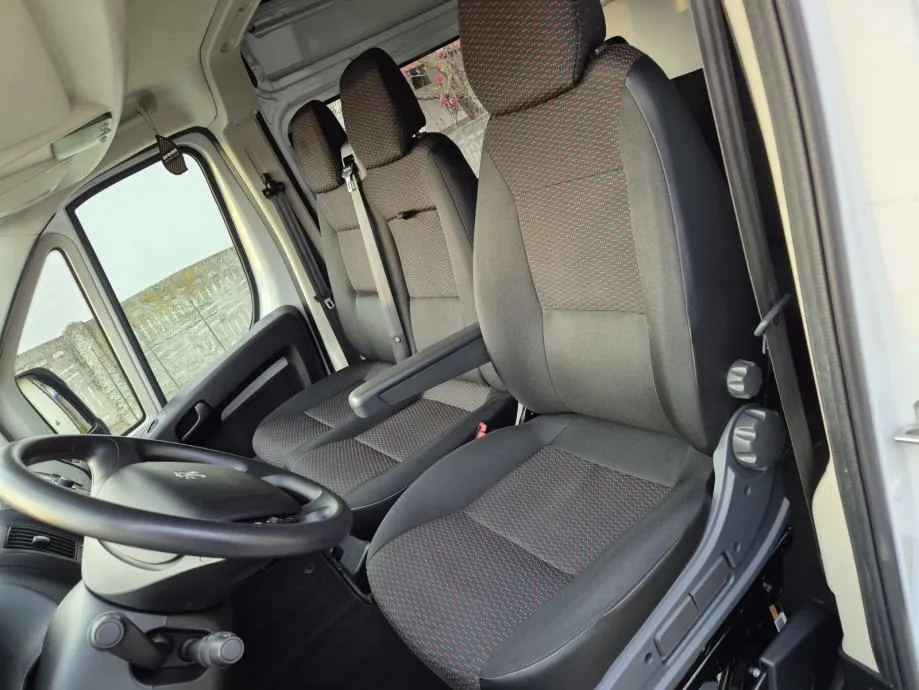 peugeot boxer 2.2 hdi/6 sjedala/lising/, 2022 god. - slika 12