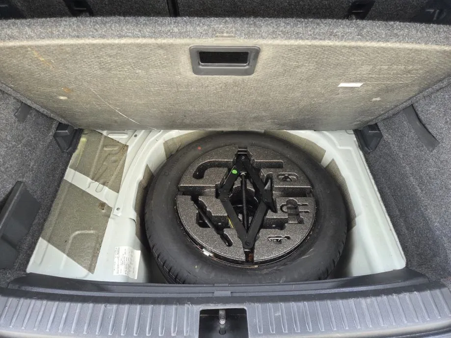 seat arona 1,6 tdi 113 000 km 12 mj jamstvo - slika 18