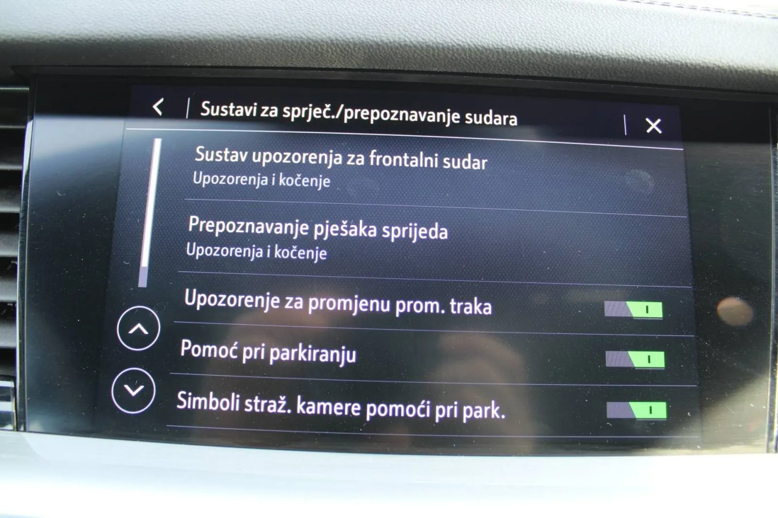 opel insignia grand sport 1.5d ultimate *bose, led, navigacija, kamera - slika 28