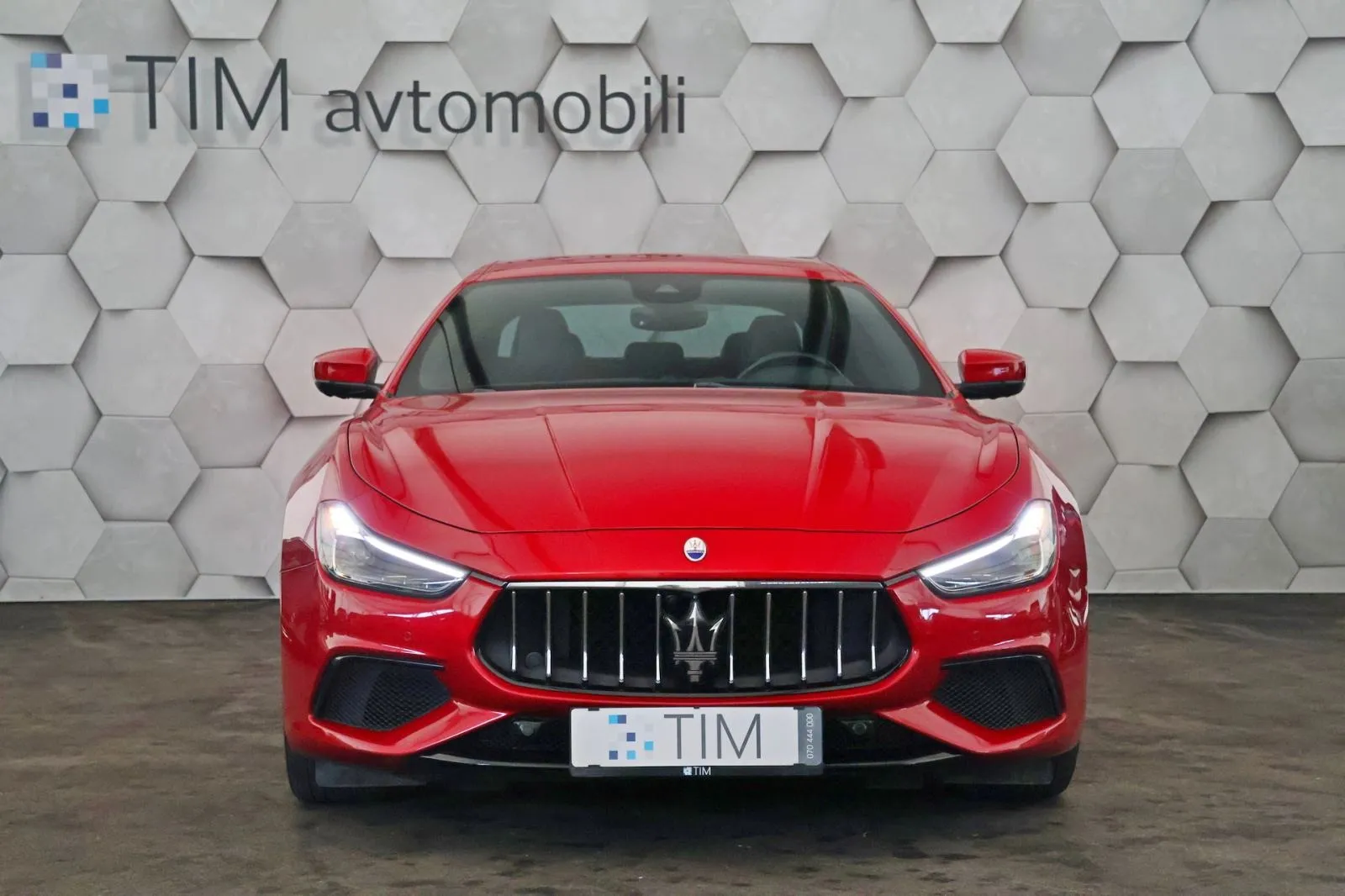 maserati ghibli diesel 3.0d v6 aut 275ks adapt.led radartemp - slika 5