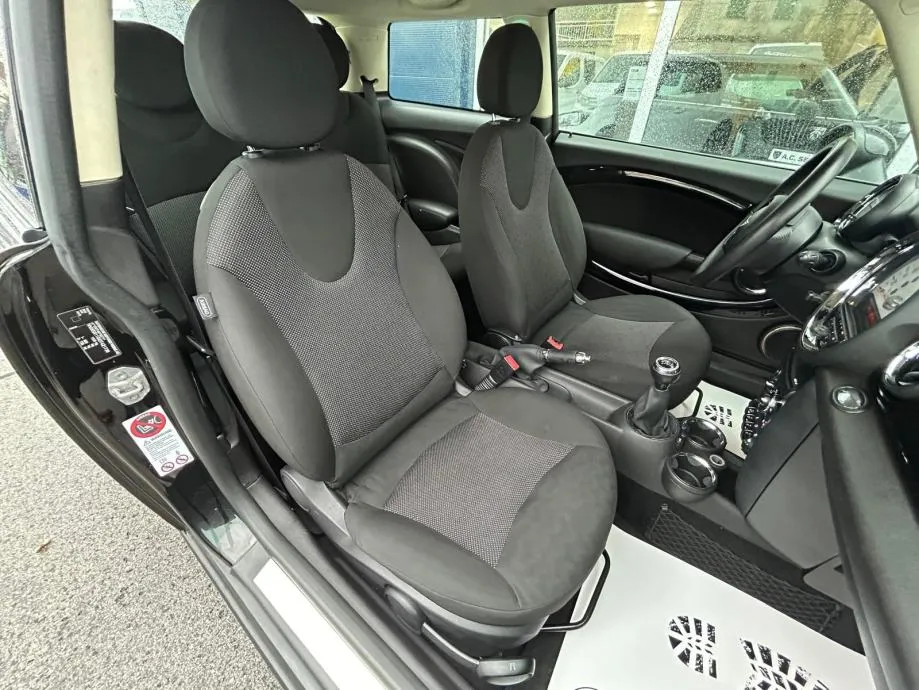 mini one 1.6 - 2013 - 120000km - servisna - garancija - reg.1.god. !! - slika 11