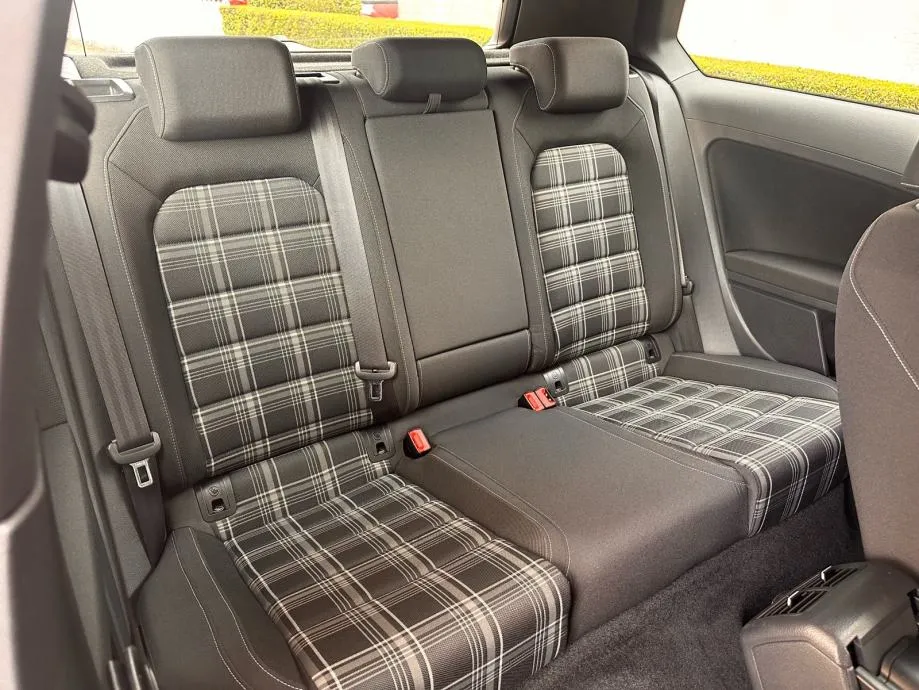 **vw golf vii 2.0 tdi gtd, xenon / led, navi** - slika 19