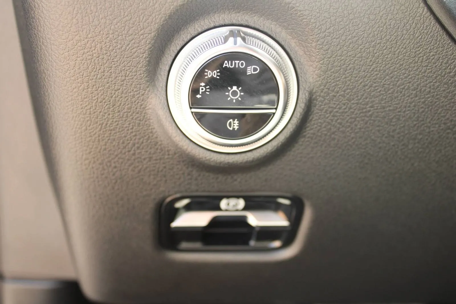 mercedes-benz klasa c t-model 220d automatik amg *led, navigacija, kam - slika 18