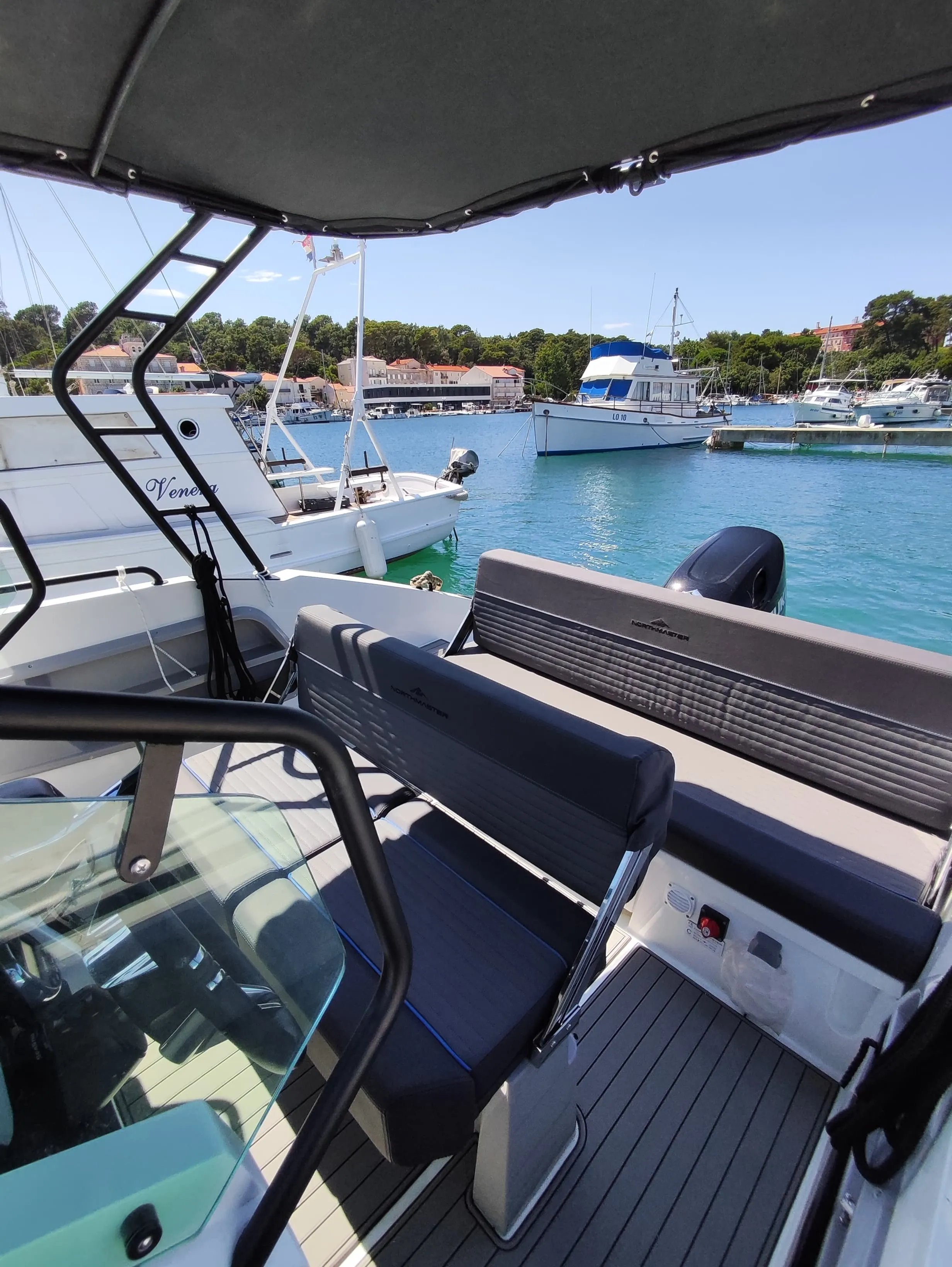 najam broda - northmaster 685 open - 175hp (2024) - slika 9