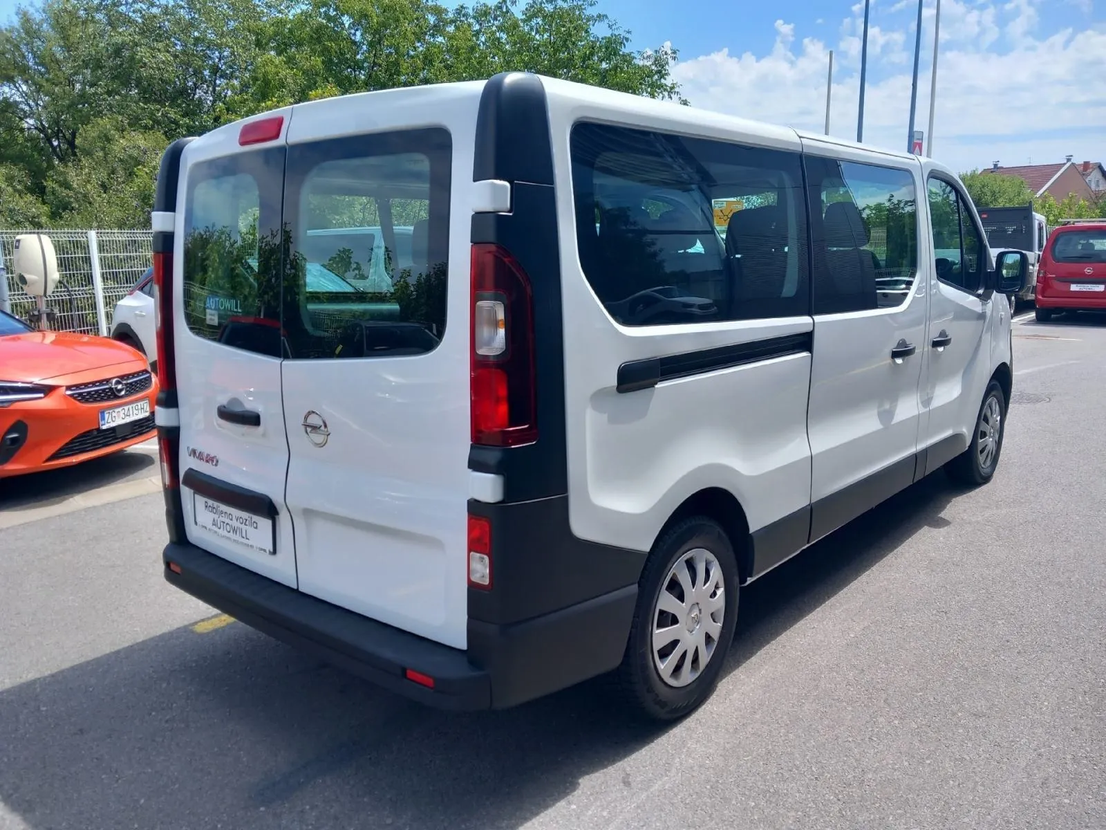 opel vivaro l2h1 combi 1.6 die mt6 - slika 8