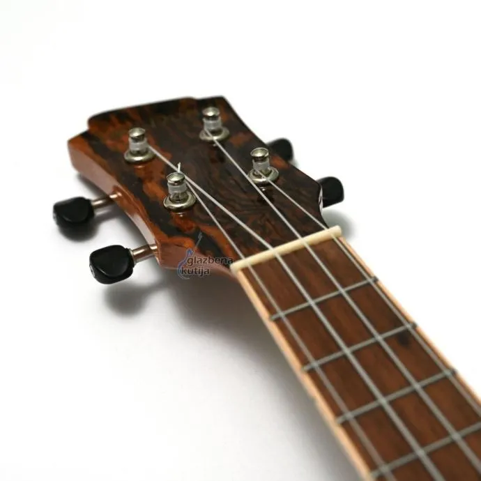 sandona ukc-3b0-g ukulele - slika 4