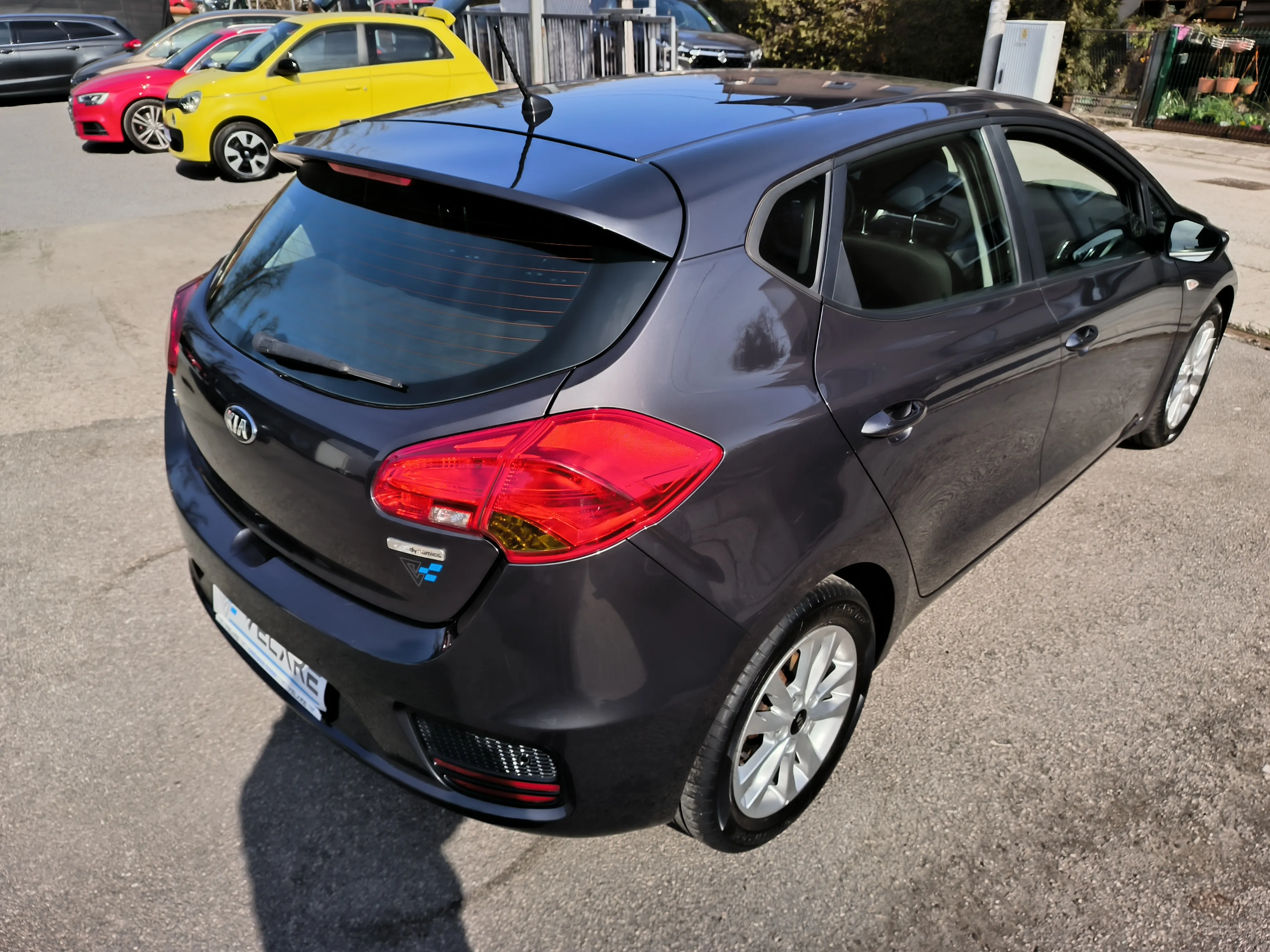 kia ceed 1,6 crdi 136 ks, edition, servisna, jamstvo, reg. 1 godinu - slika 10