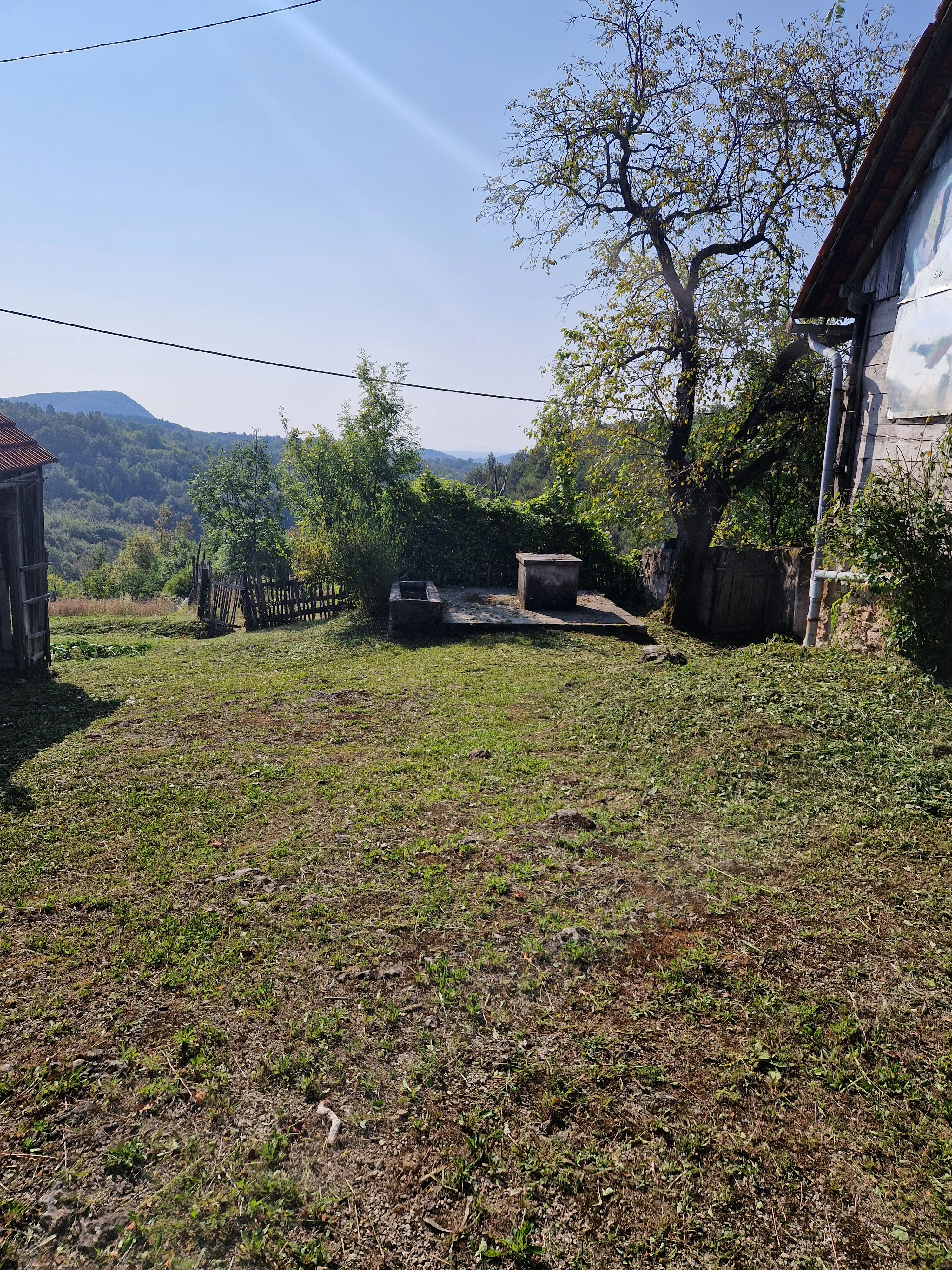 stara kuća pogodna za vikendicu - slika 10
