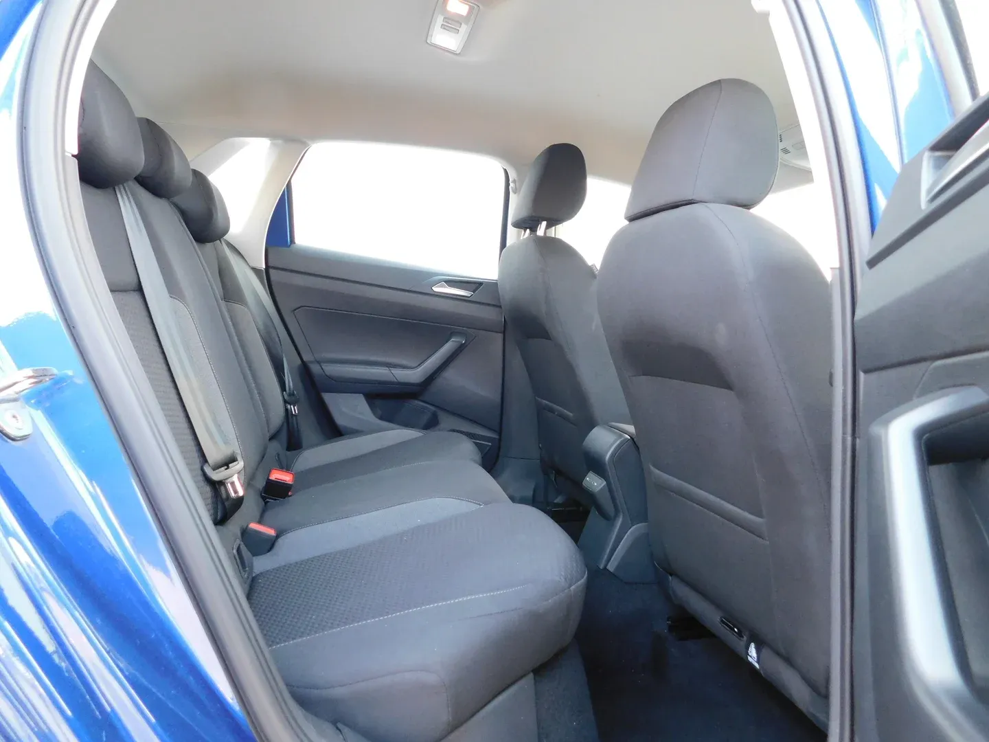 10794 volkswagen polo 1.0 tsi life - slika 11
