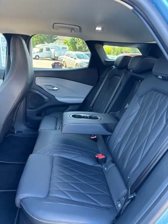 ford explorer bev premium - slika 16