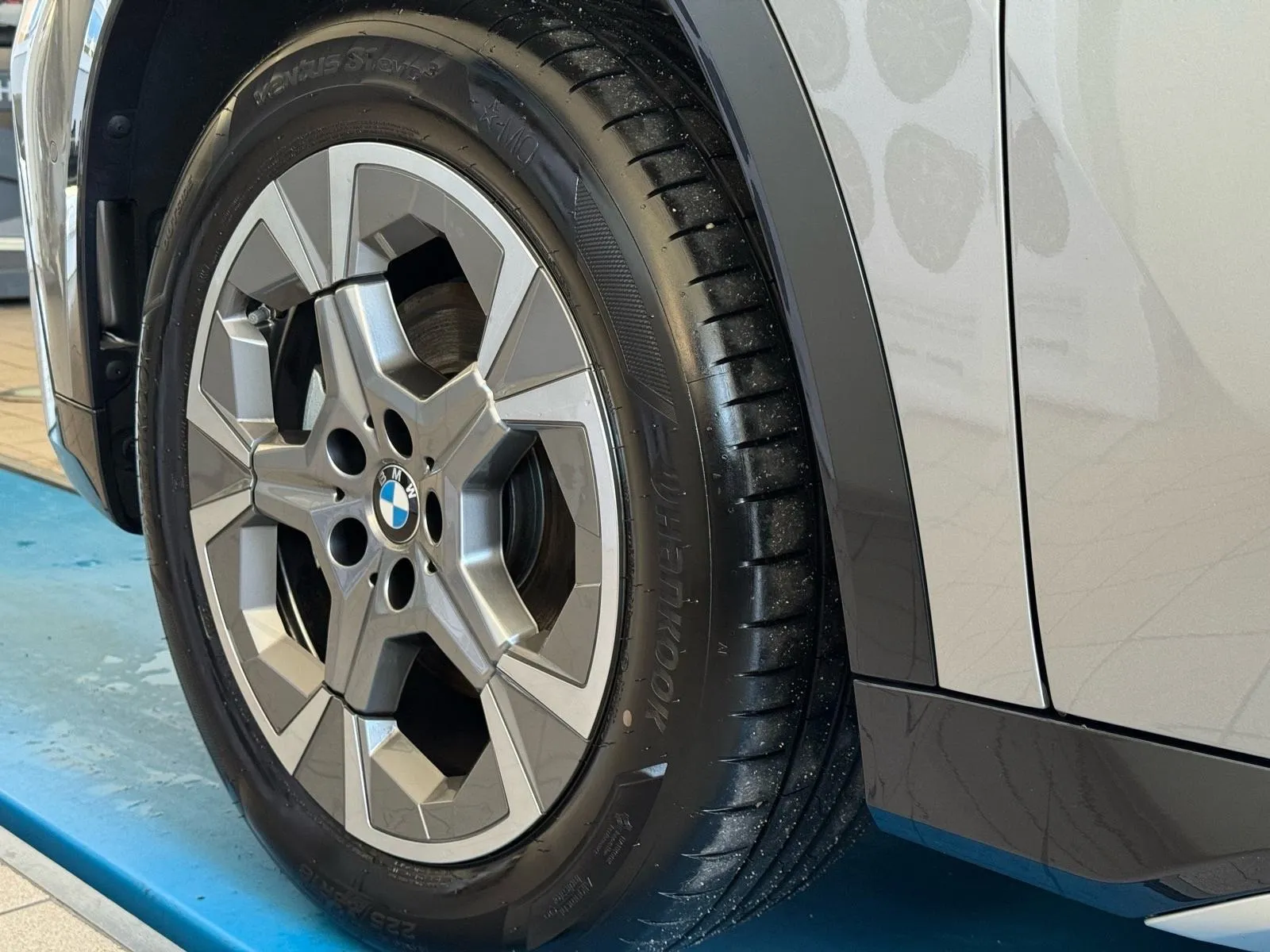 bmw x1 xdrive20d automatik x line - slika 14