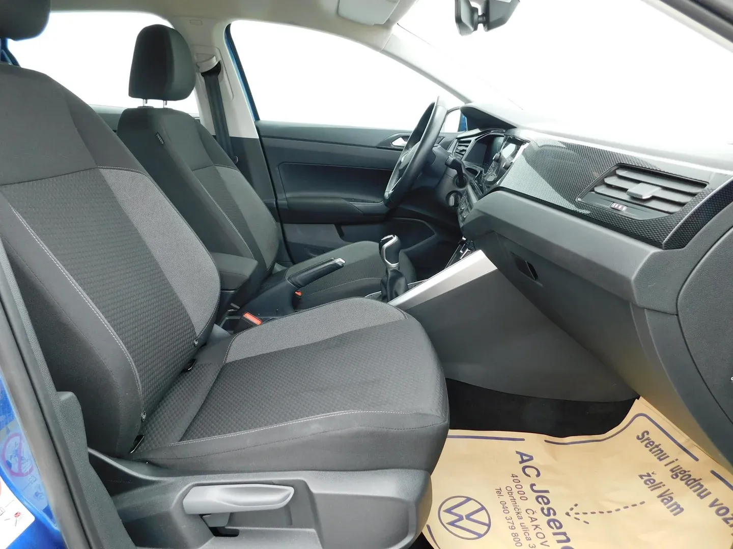 10941 volkswagen polo 1.0 tsi life - slika 11