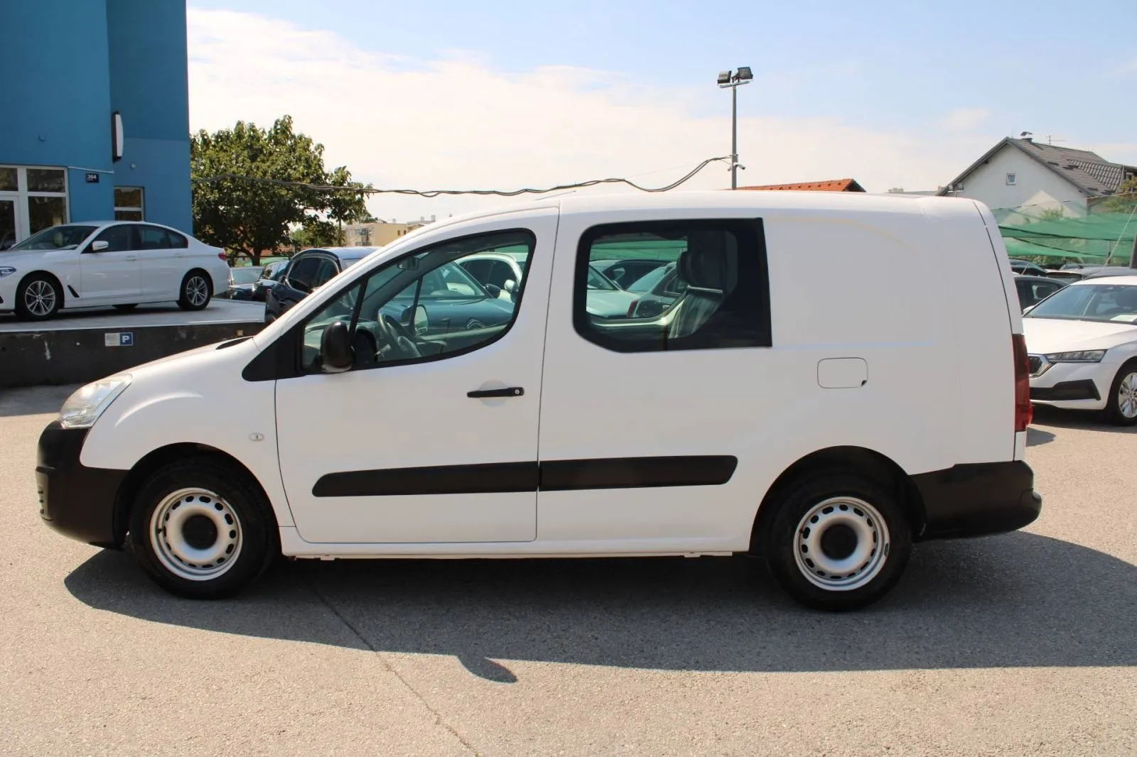 peugeot partner 1.6 hdi 100 produženi *klima* - 5 sjedala, 2017 god. - slika 8