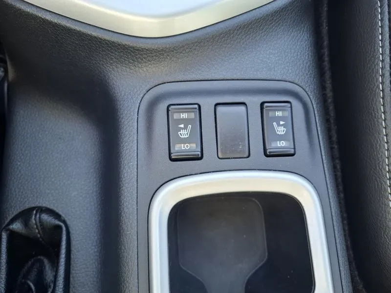 nissan navara 2.3 dci*190ks*4x4*automatik*climatronic*navigacija* - slika 19
