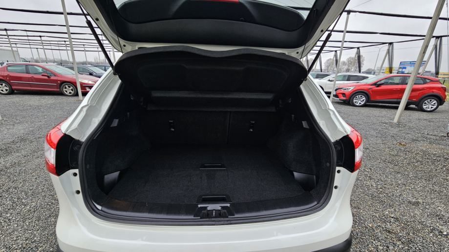 nissan qashqai1,6 dci,klima,panorama,navigacija,koža,kamera 360,alu 18 - slika 12