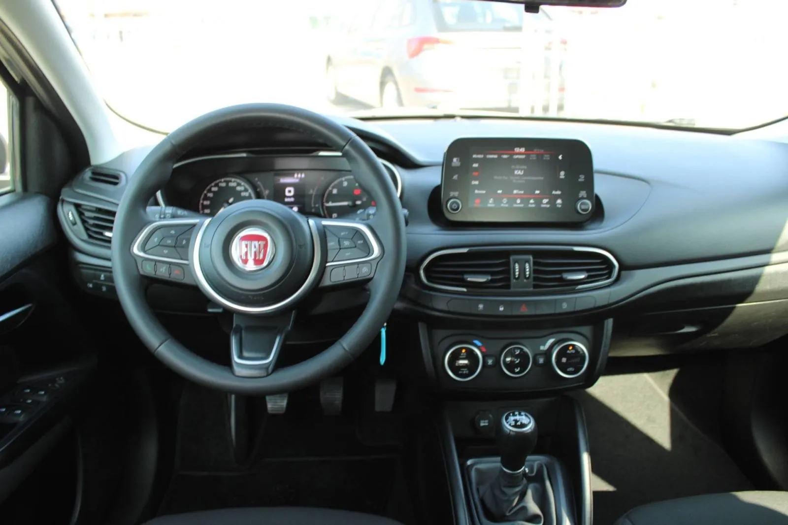 fiat tipo sw 1.0 t3 - slika 11