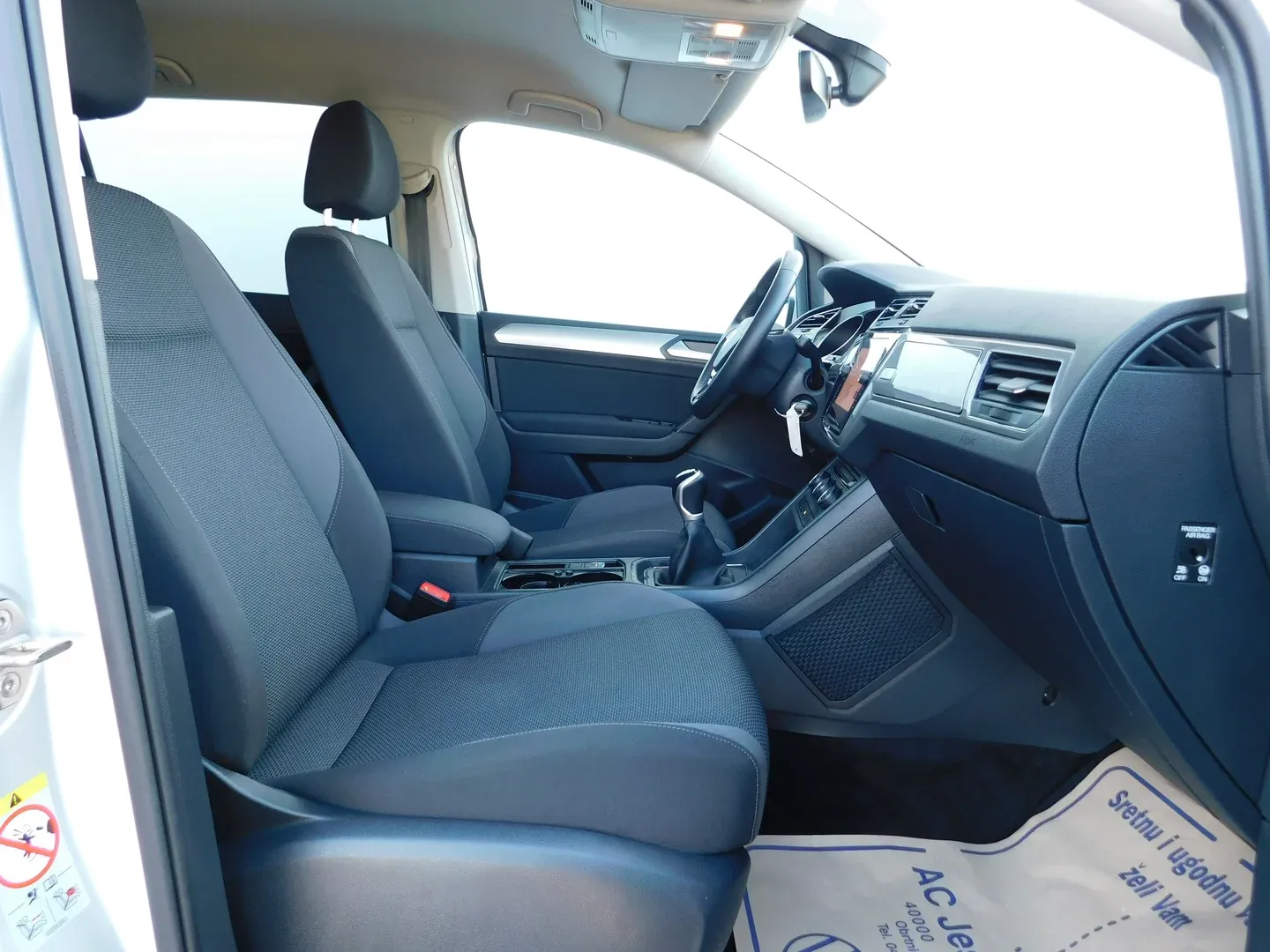 12854 volkswagen touran 2.0 tdi trendline - slika 11
