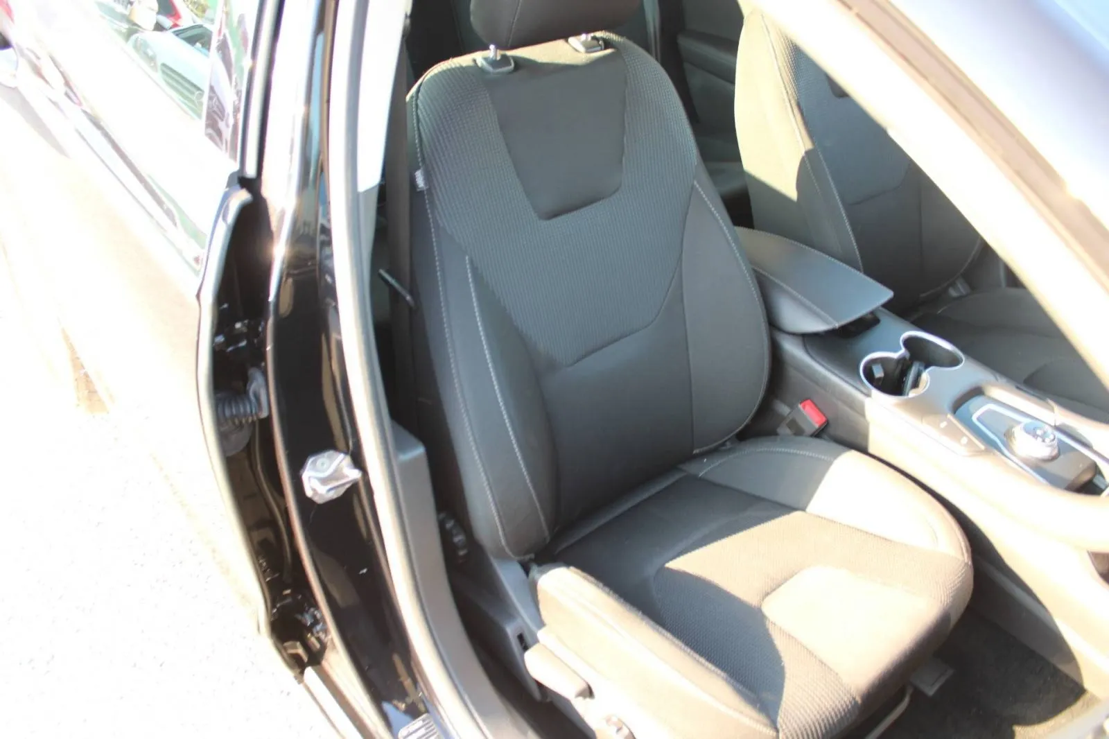 ford mondeo karavan 2.0 tdci automatik titanium - slika 12