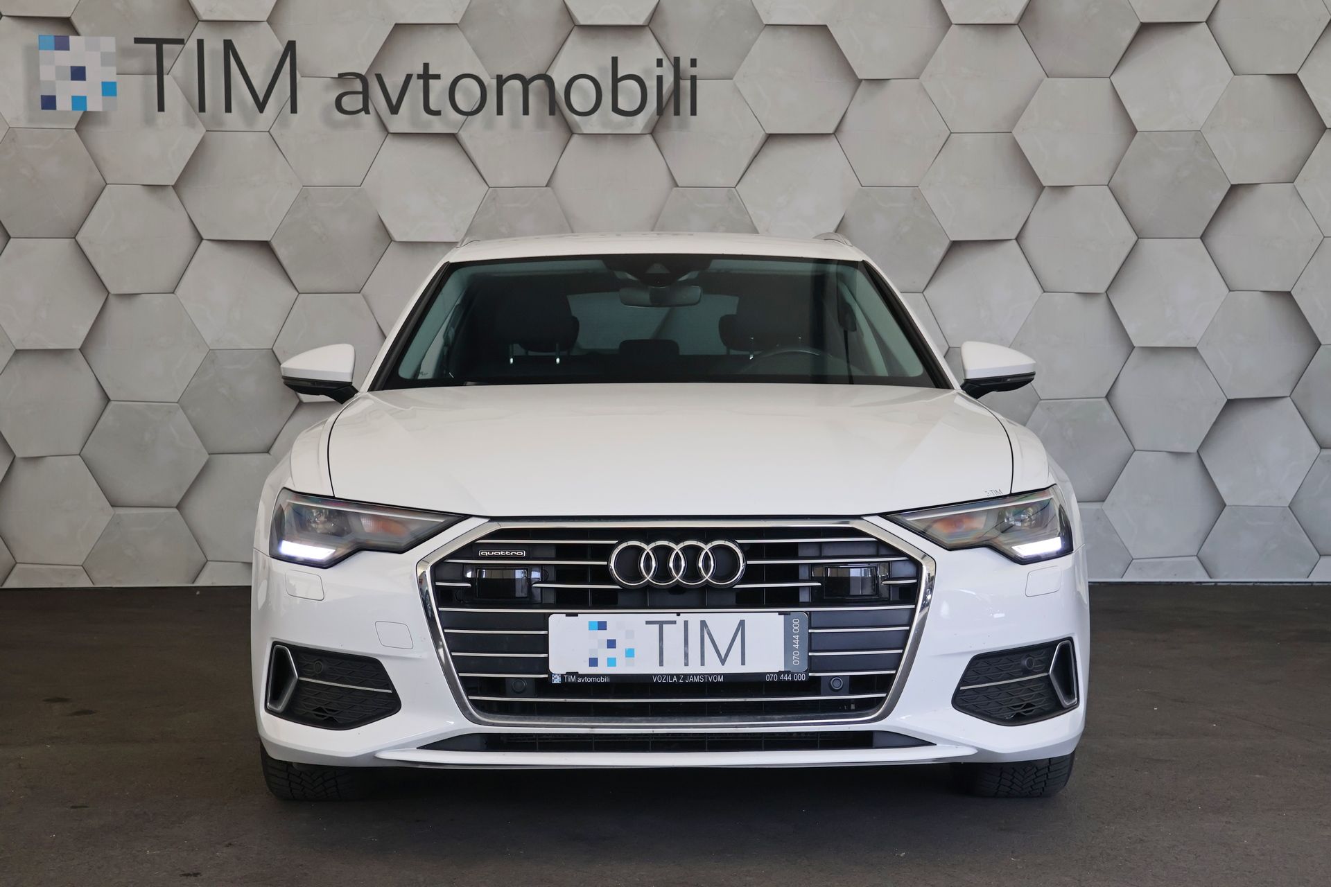 audi a6 avant 40tdi quattro s-tronic sport 204ks webasto kamera - slika 5