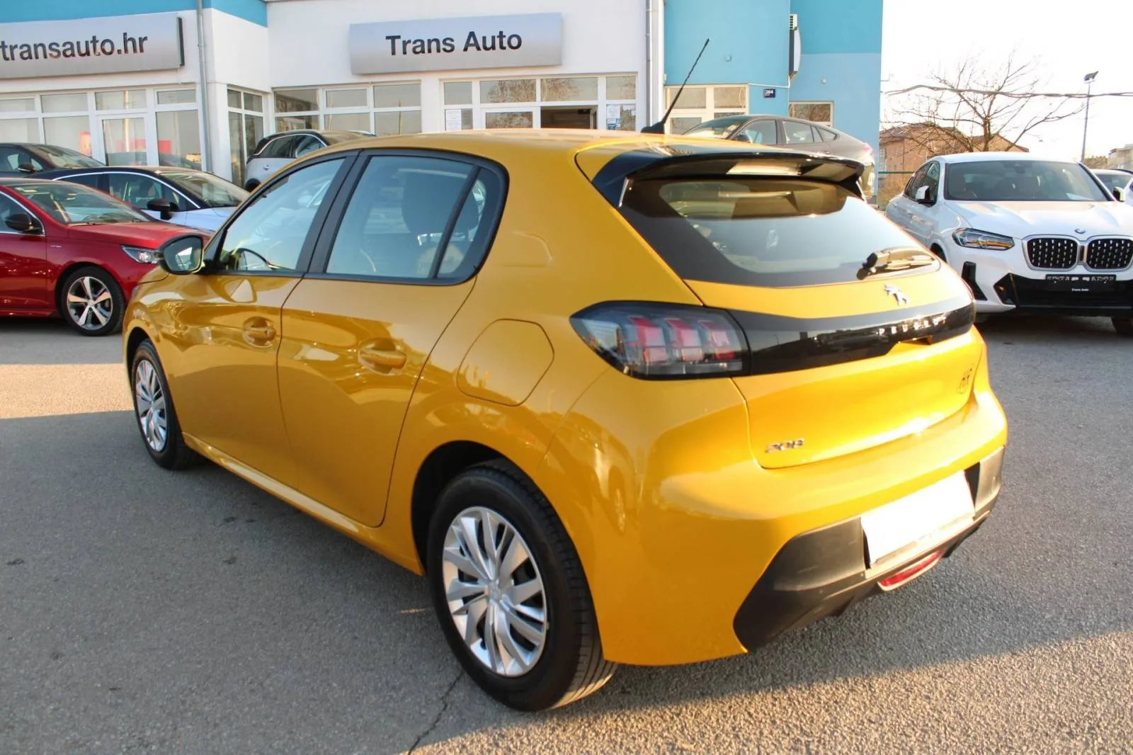 peugeot 208 1.2 puretech - slika 7