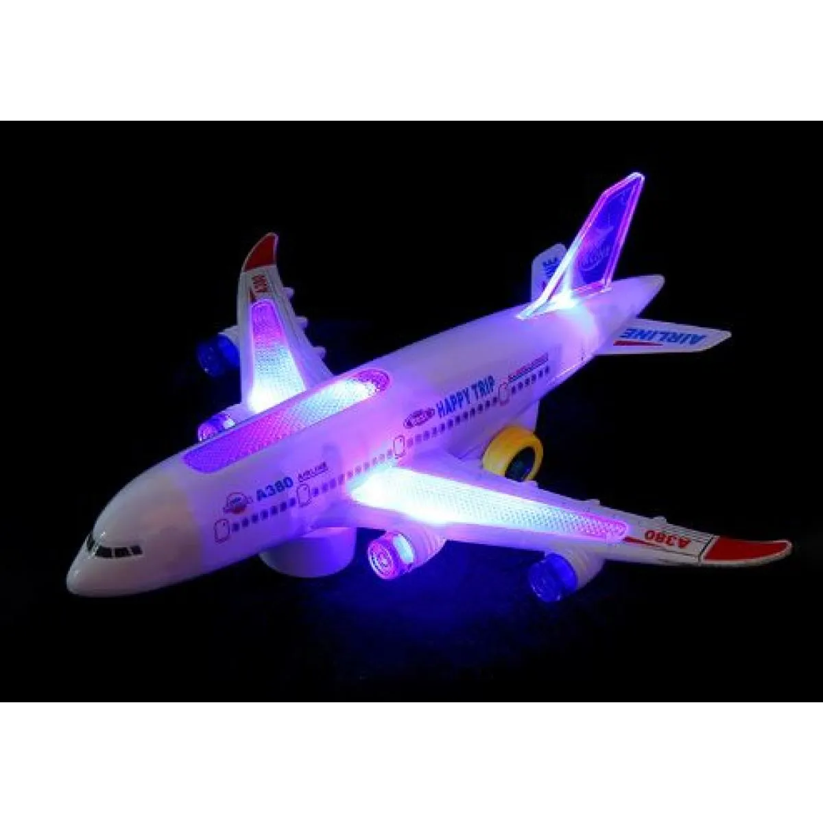 Avion A380 putnički koji sam vozi svijetli i svira - Zagreb